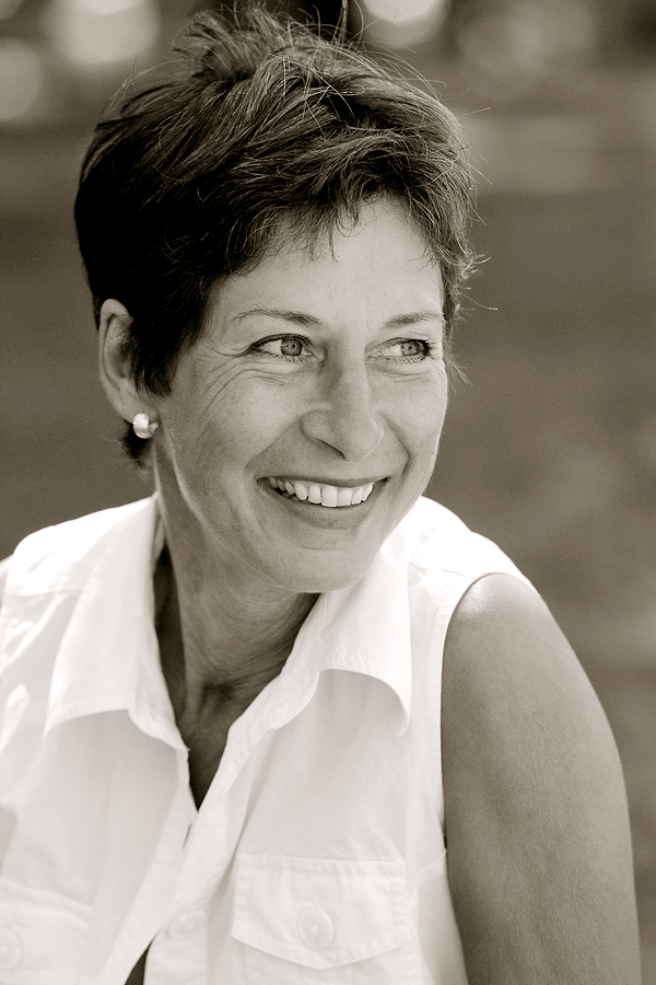 Dental Implants Uncovered: A Comprehensive Guide to Restoring Smiles Across Generations